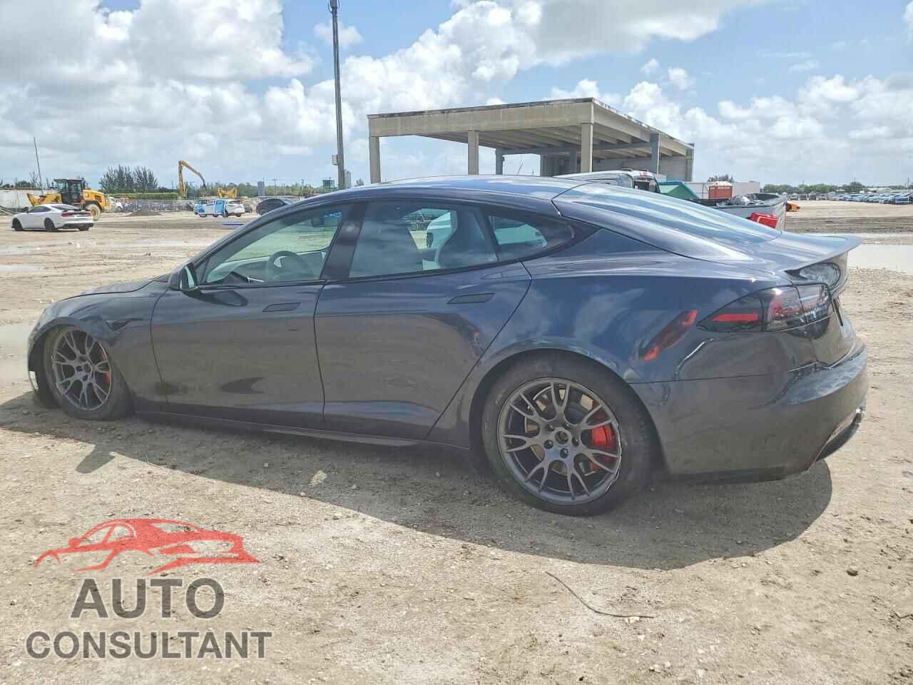 TESLA MODEL S 2024 - 5YJSA1E6XRF538745