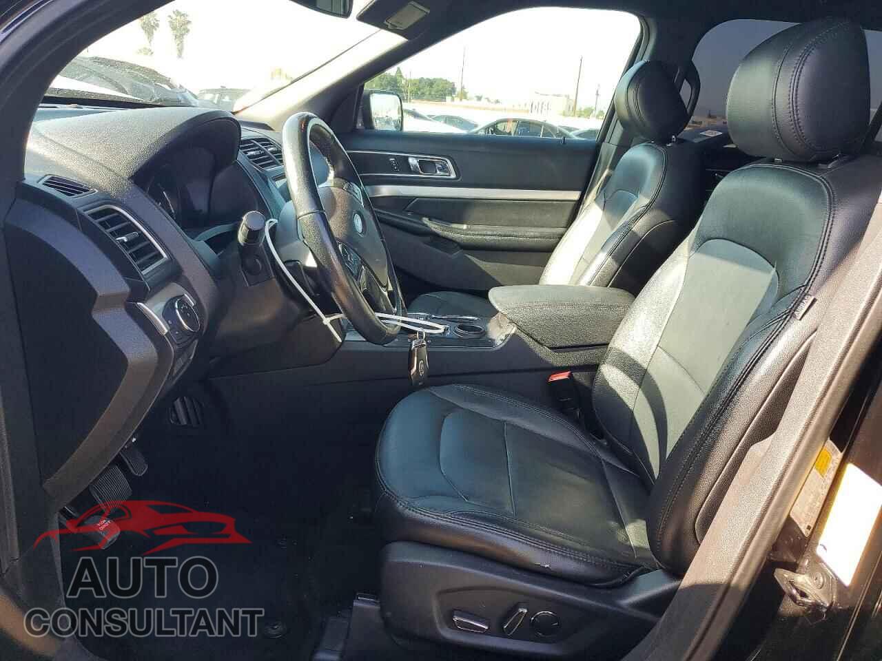 FORD EXPLORER 2017 - 1FM5K7D82HGD03921