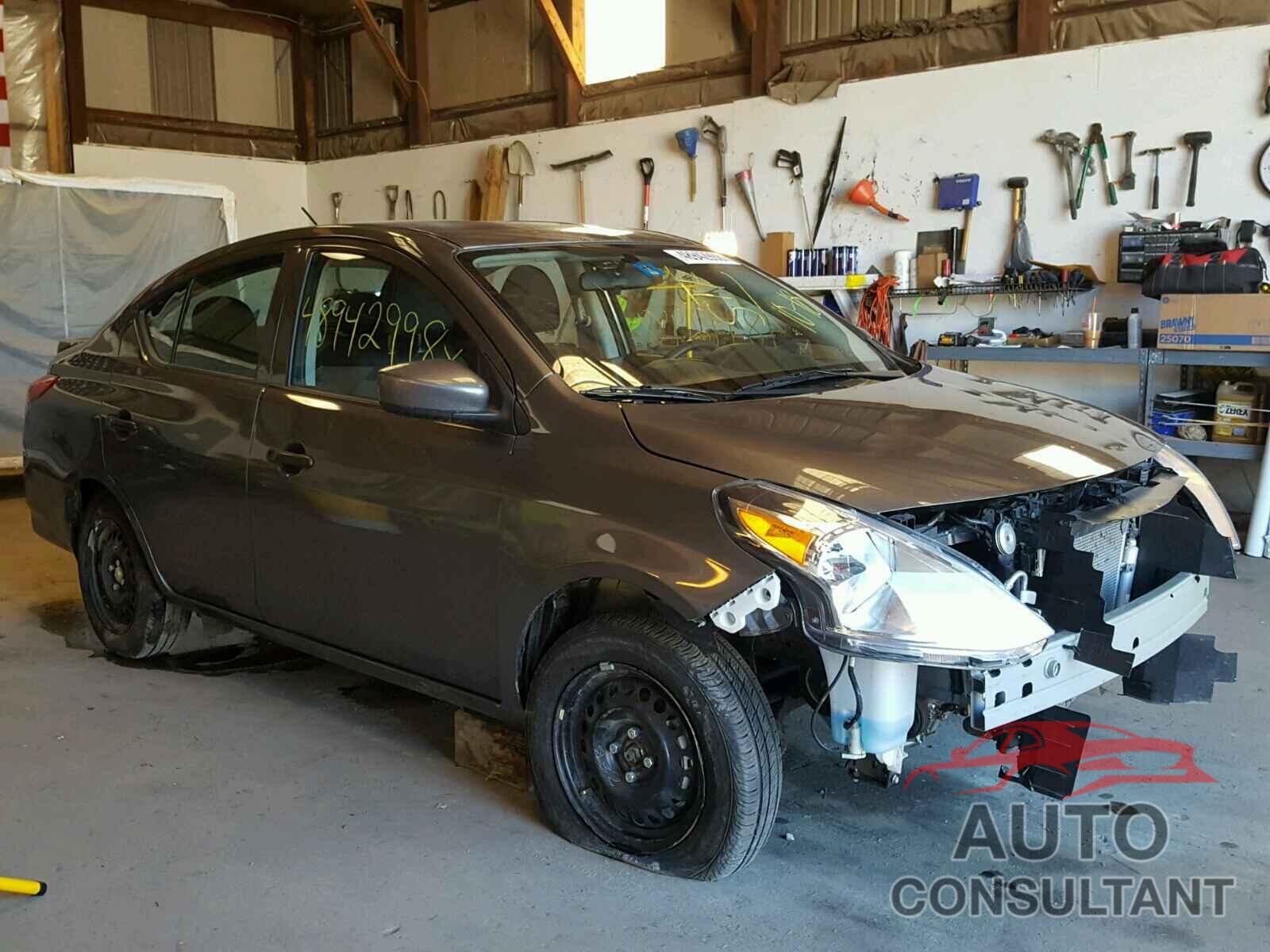 NISSAN VERSA 2018 - 3N1CN7APXJL812223