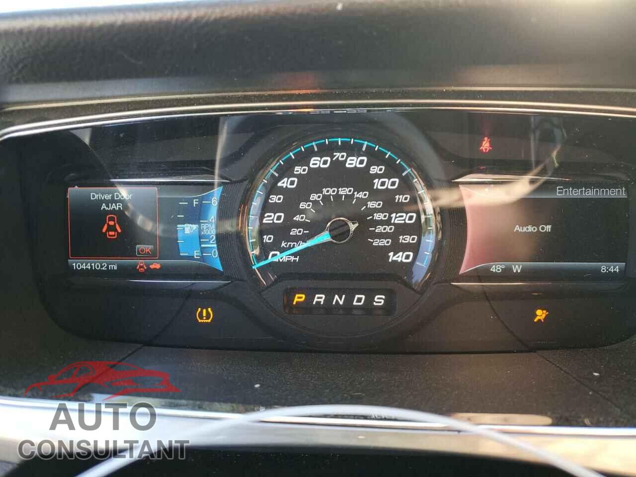 FORD TAURUS 2017 - 1FAHP2E8XHG103511