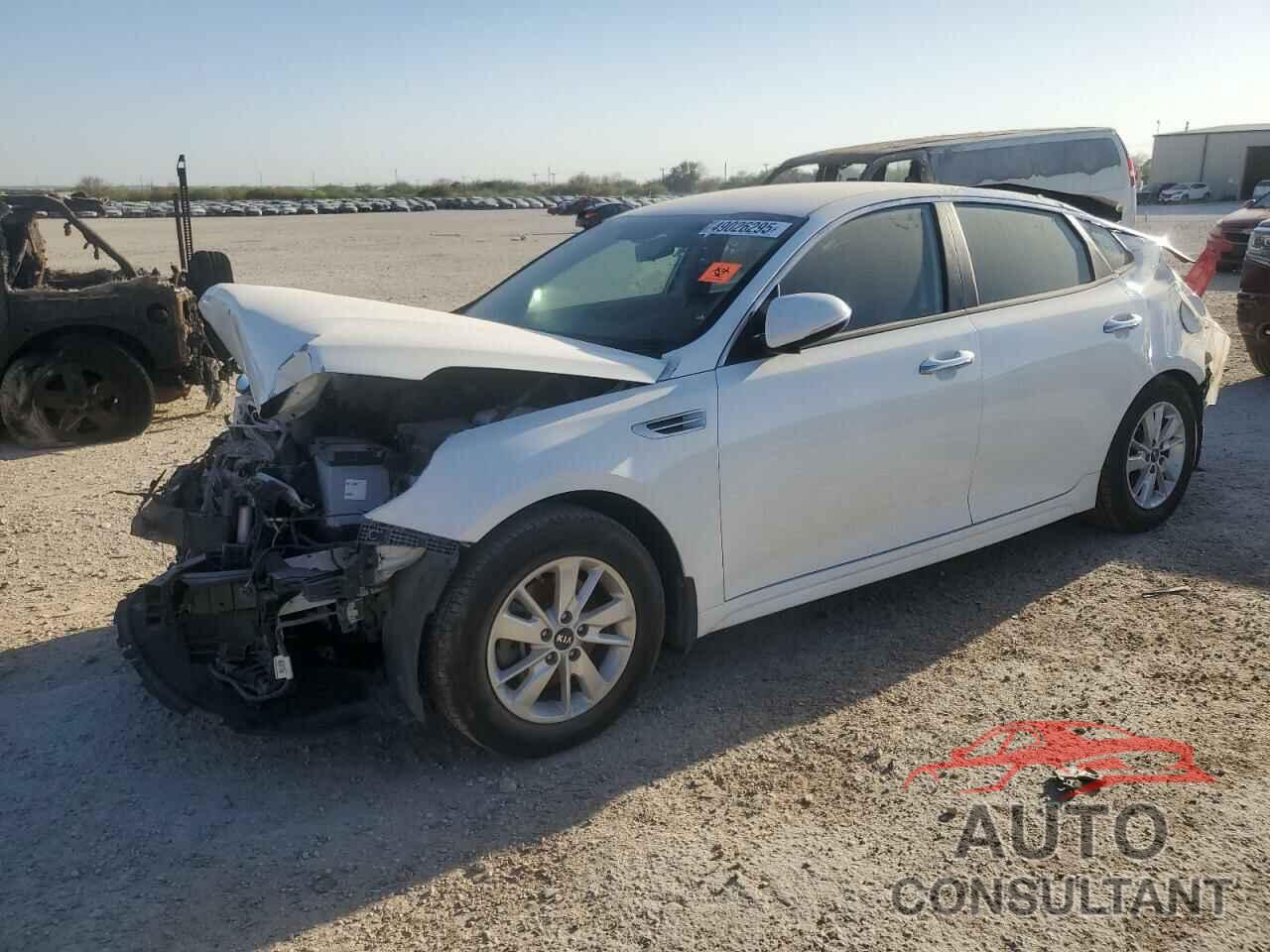 KIA OPTIMA 2018 - 5XXGT4L37JG205916