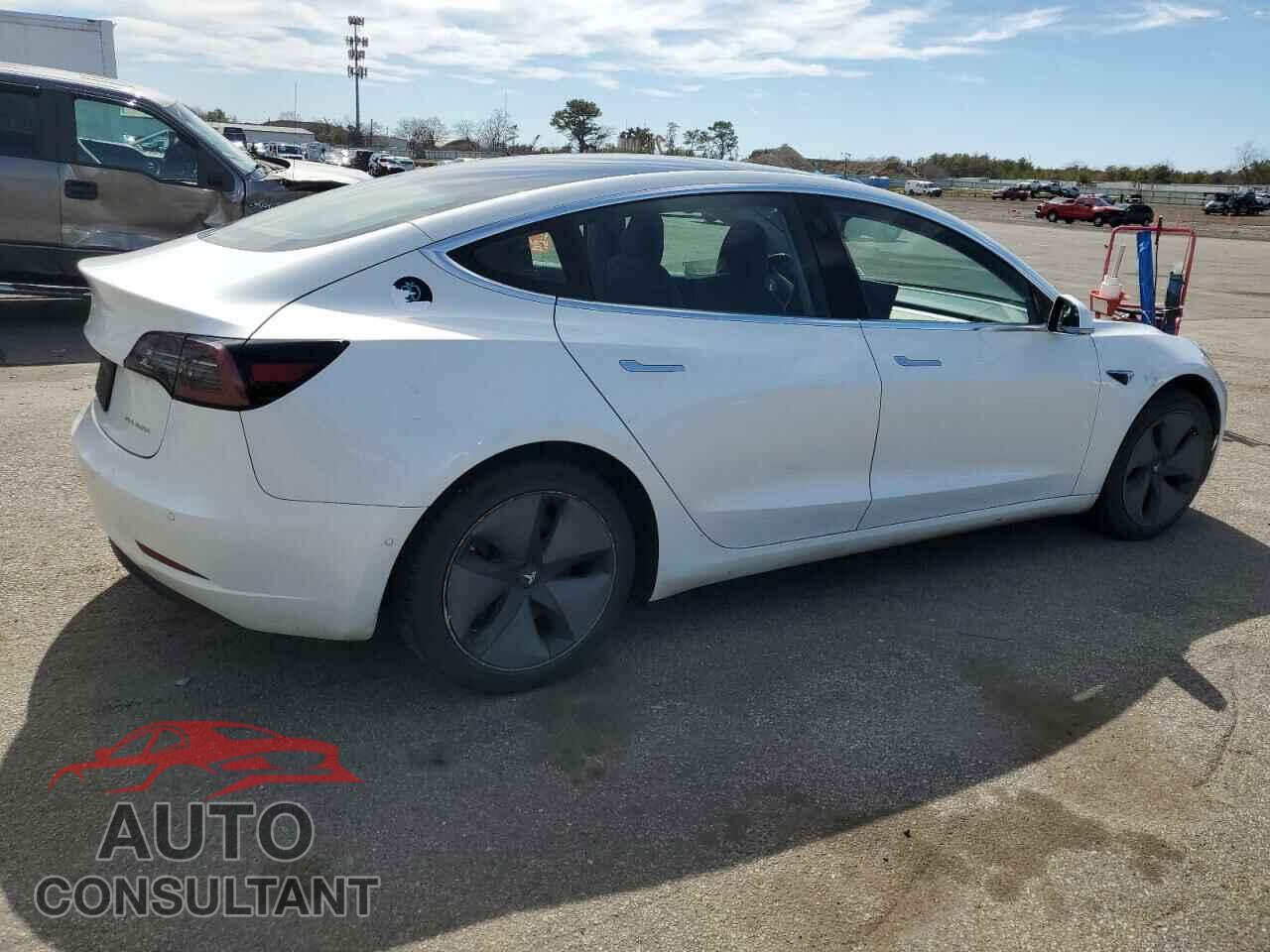 TESLA MODEL 3 2020 - 5YJ3E1EB7LF665028