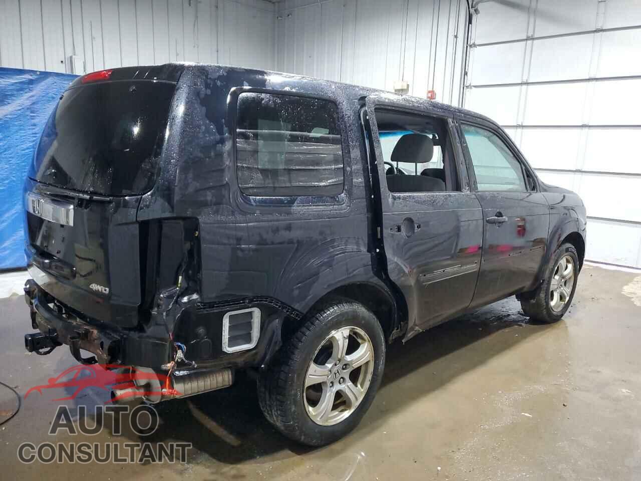 HONDA PILOT 2013 - 5FNYF4H41DB055886
