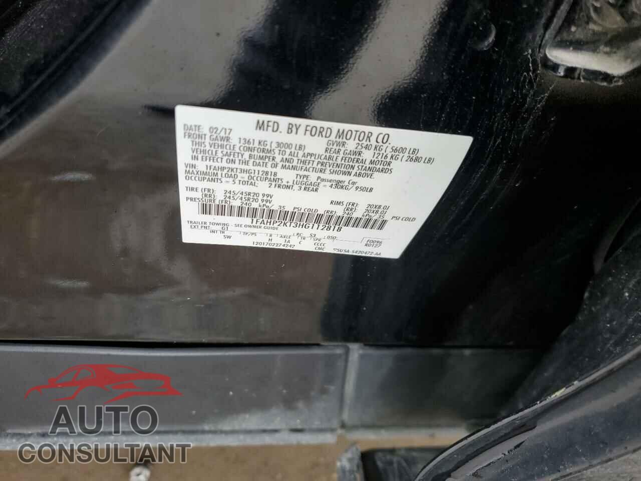 FORD TAURUS 2017 - 1FAHP2KT3HG112818