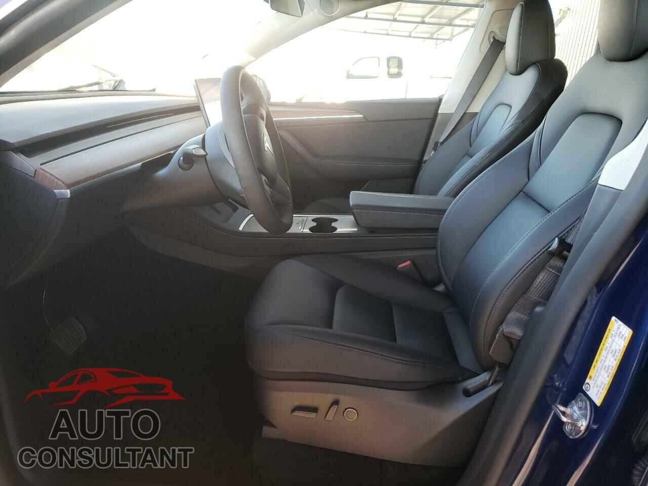 TESLA MODEL Y 2024 - 7SAYGDED9RF206257