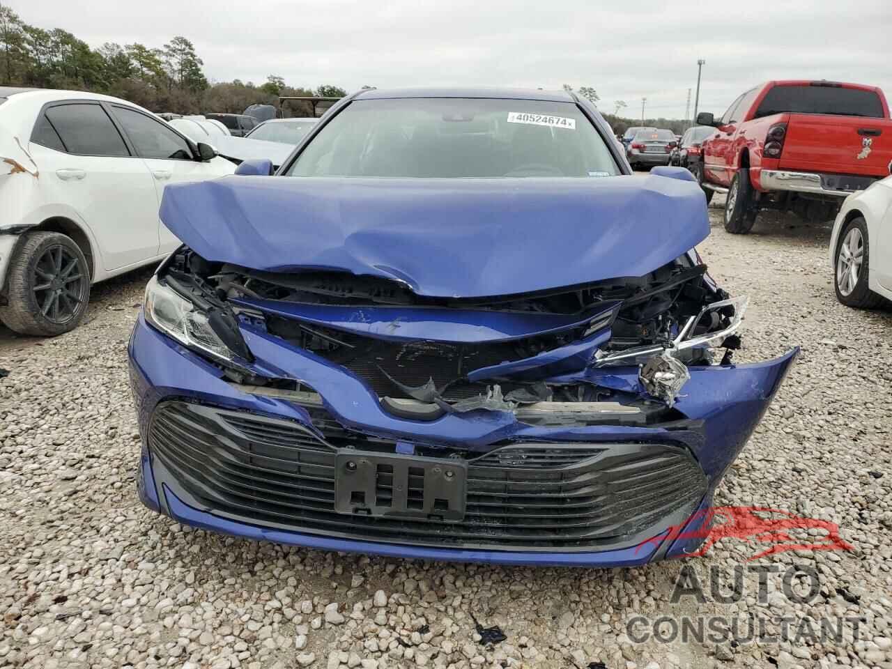 TOYOTA CAMRY 2018 - 4T1B11HK2JU600879