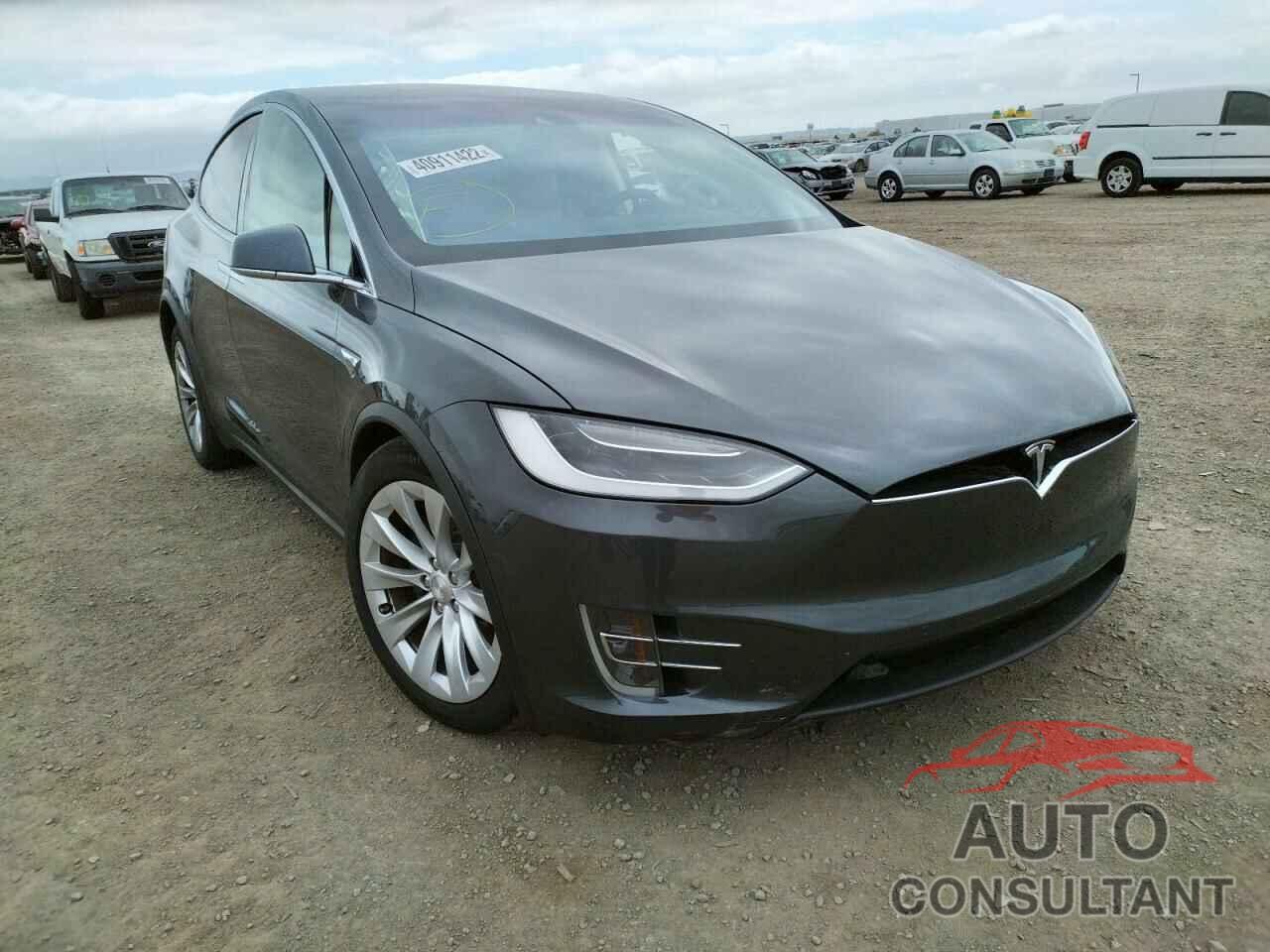 TESLA MODEL X 2016 - 5YJXCAE22GF011955