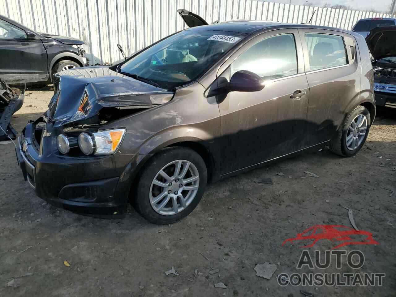 CHEVROLET SONIC 2016 - 1G1JC6SB2G4108497