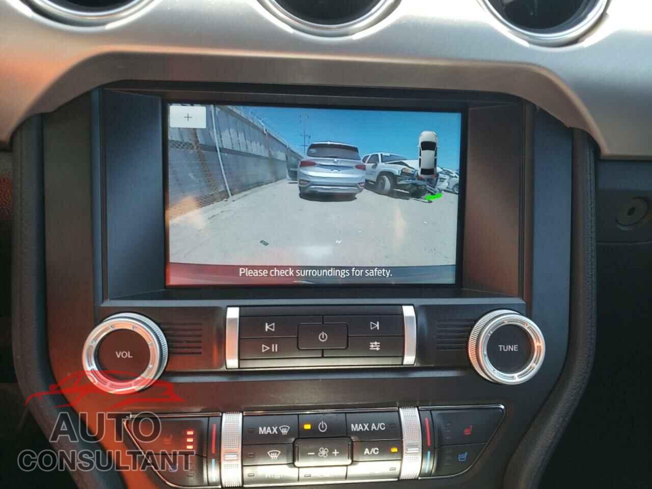 FORD MUSTANG 2021 - 1FATP8UH9M5120708
