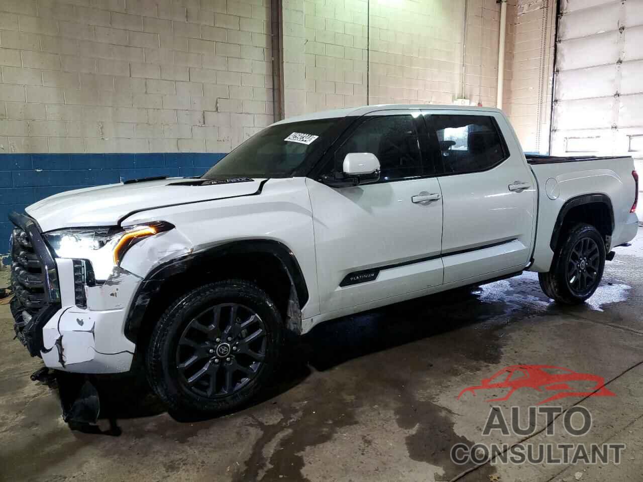 TOYOTA TUNDRA 2023 - 5TFNC5DB5PX032370