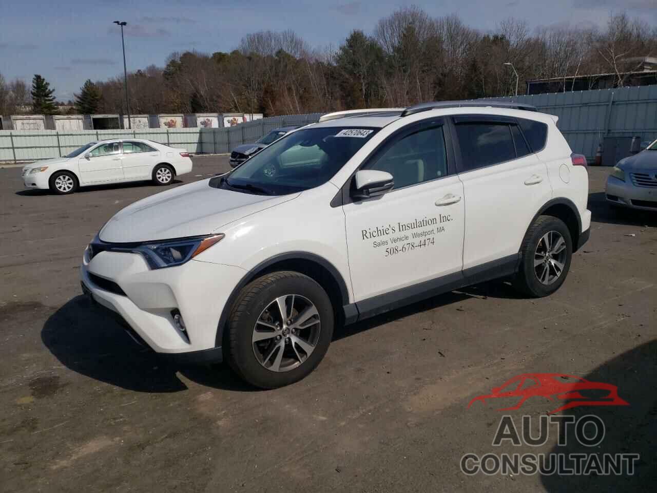 TOYOTA RAV4 2018 - 2T3RFREV7JW754637