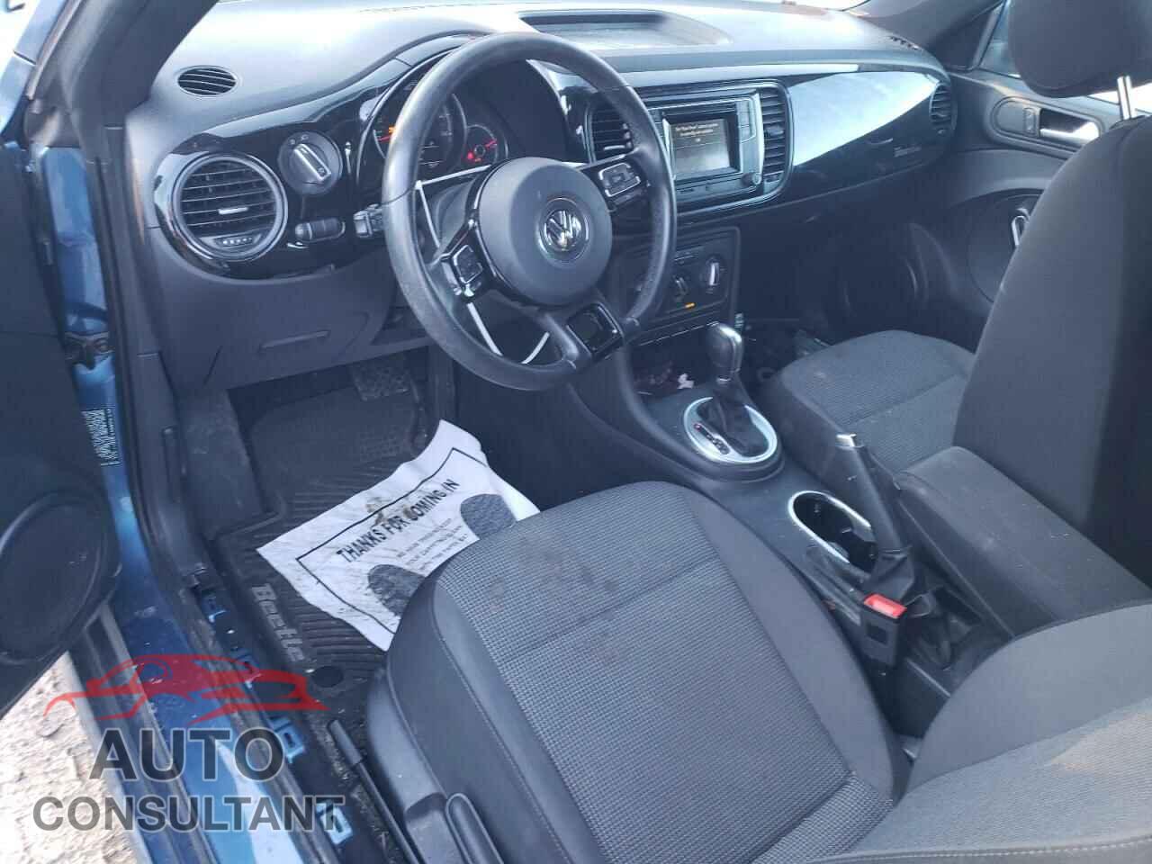 VOLKSWAGEN BEETLE 2019 - 3VWFD7AT4KM714808