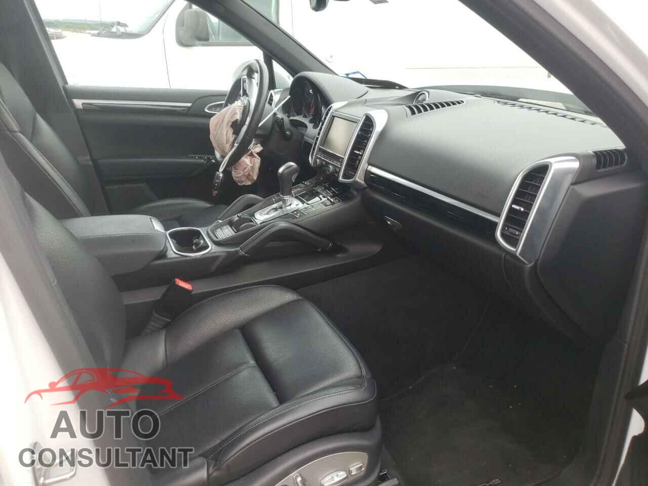 PORSCHE CAYENNE 2016 - WP1AA2A23GLA04063