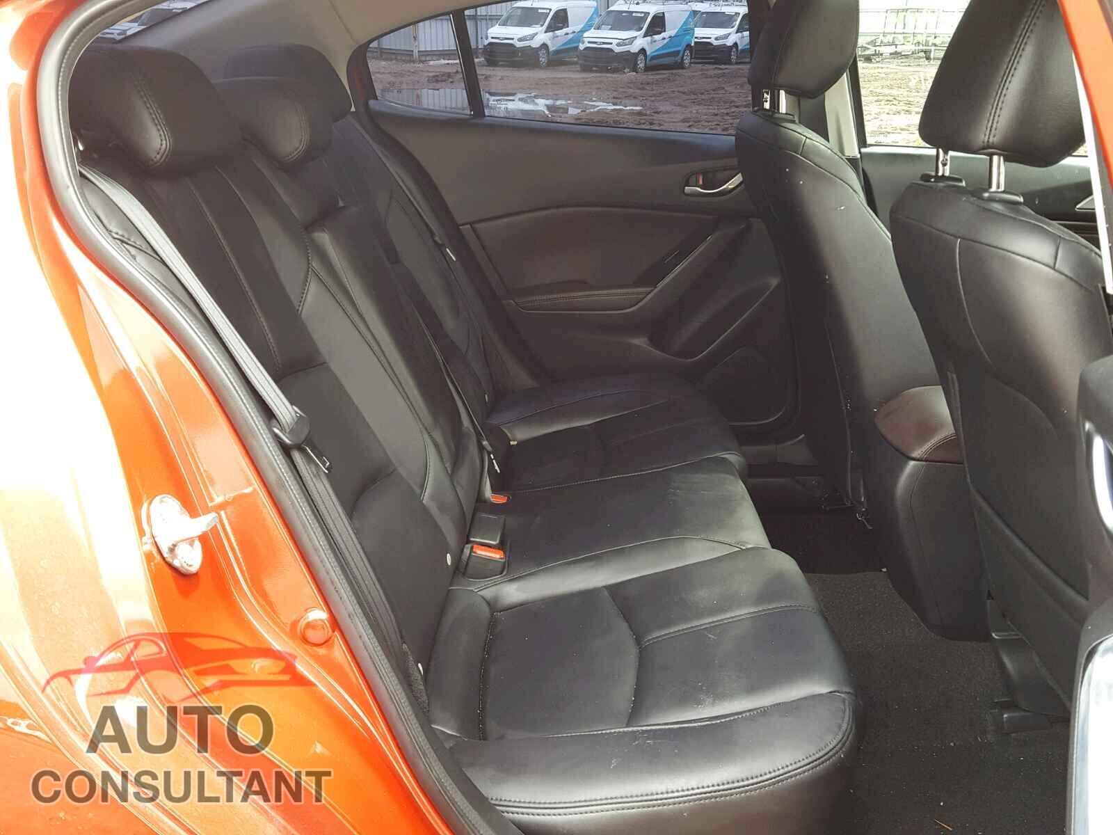 MAZDA 3 2017 - 3MZBN1V73HM116613