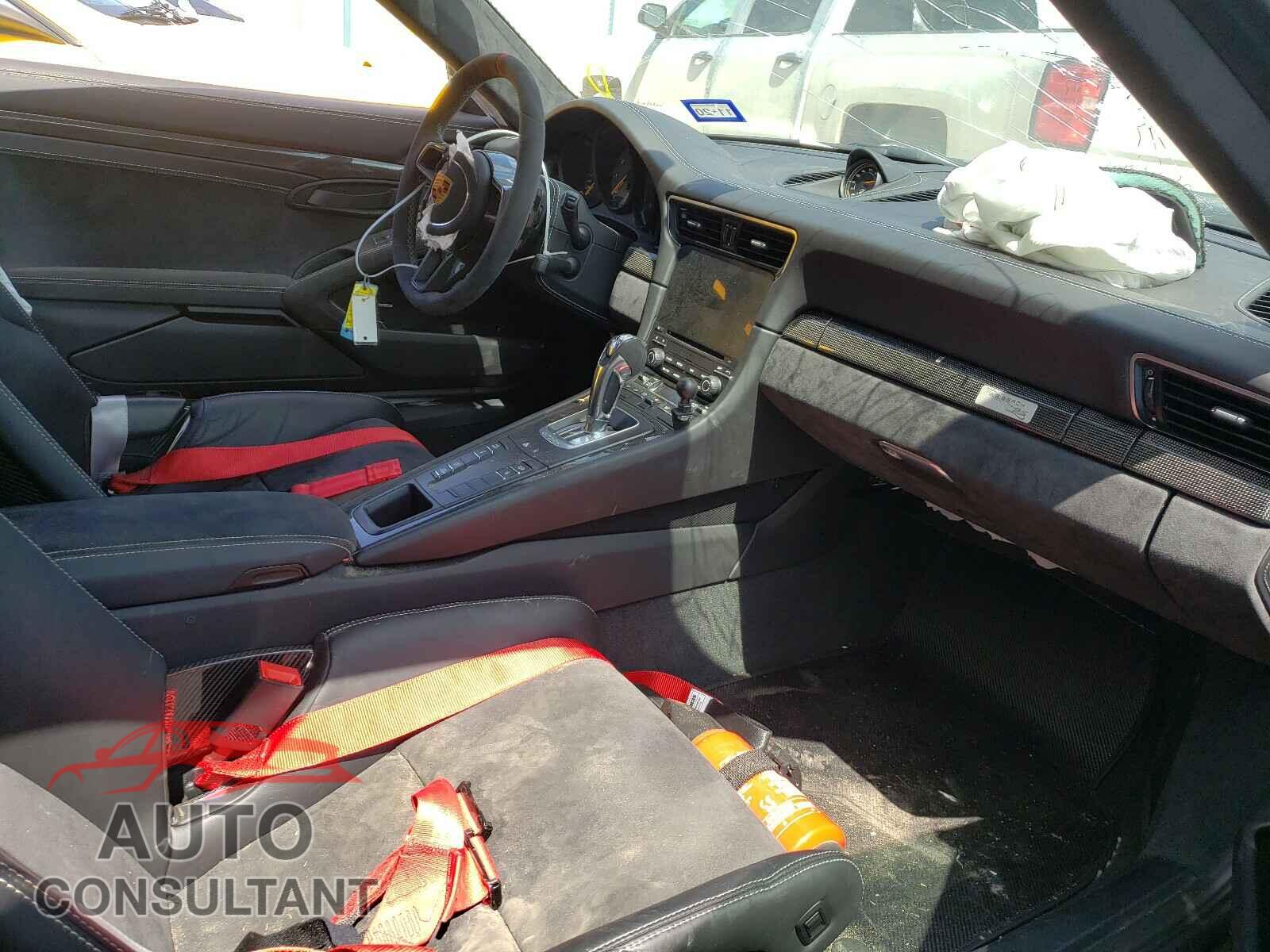 PORSCHE 911 2018 - WP0AE2A90JS185770