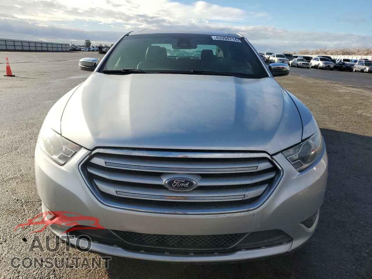 FORD TAURUS 2017 - 1FAHP2F85HG102622