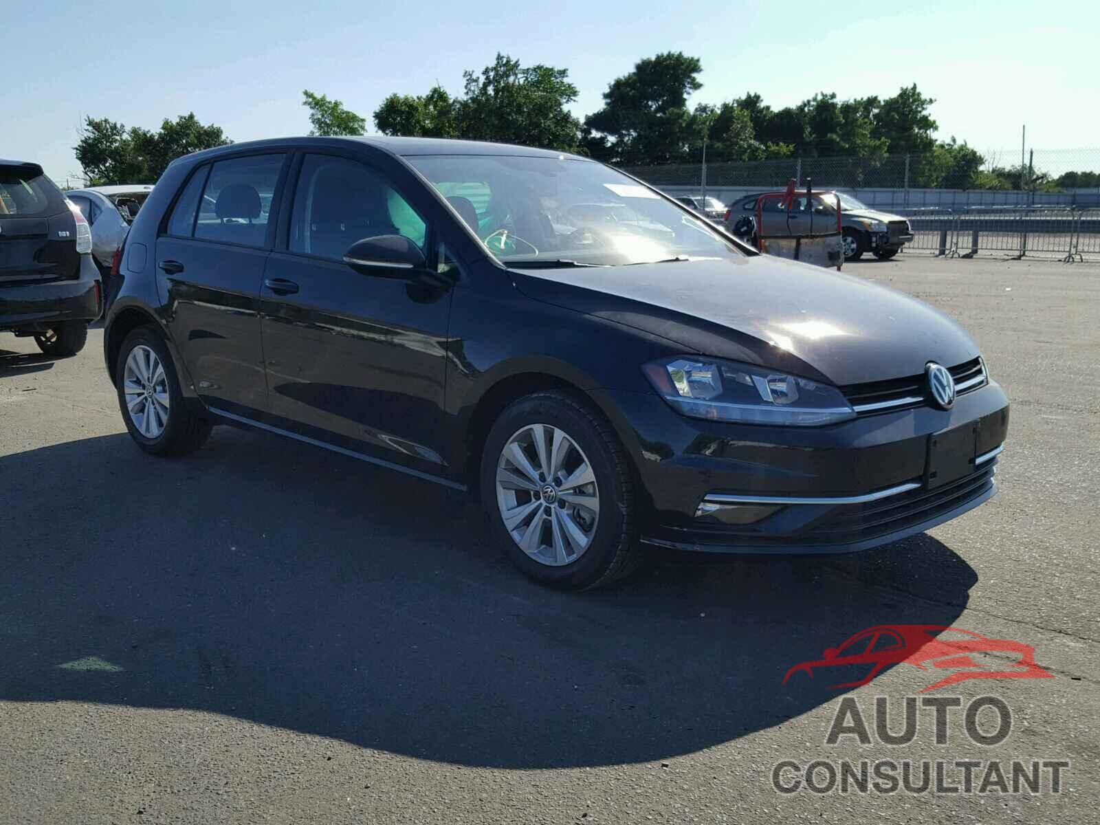 VOLKSWAGEN GOLF COMFORTLINE 2018 - 3VWG17AU2JM280179