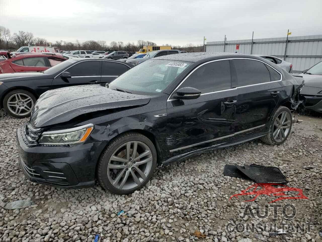VOLKSWAGEN PASSAT 2019 - 1VWMA7A33KC013775