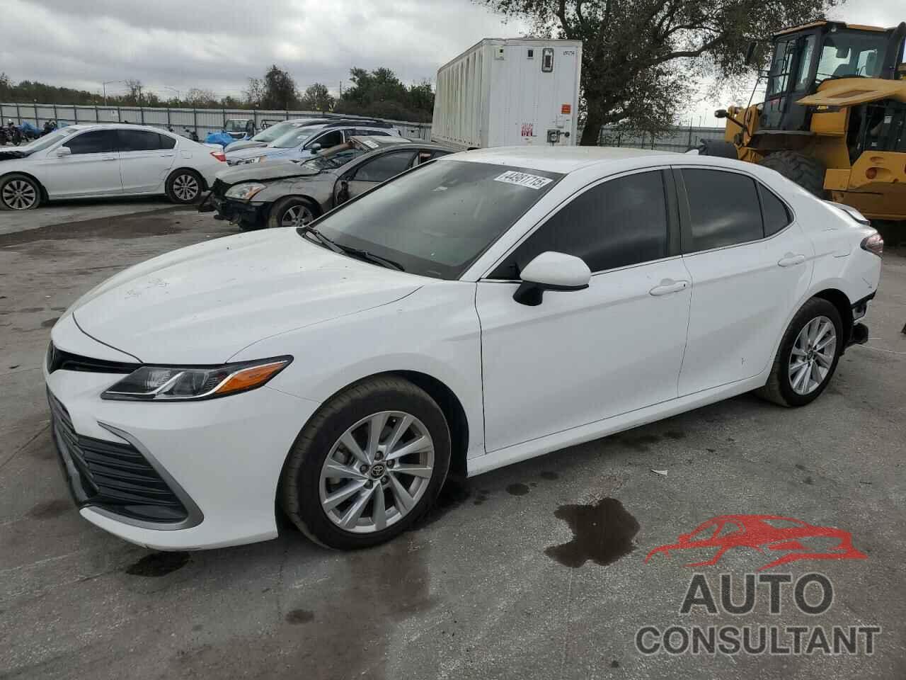 TOYOTA CAMRY 2021 - 4T1C11AKXMU561753