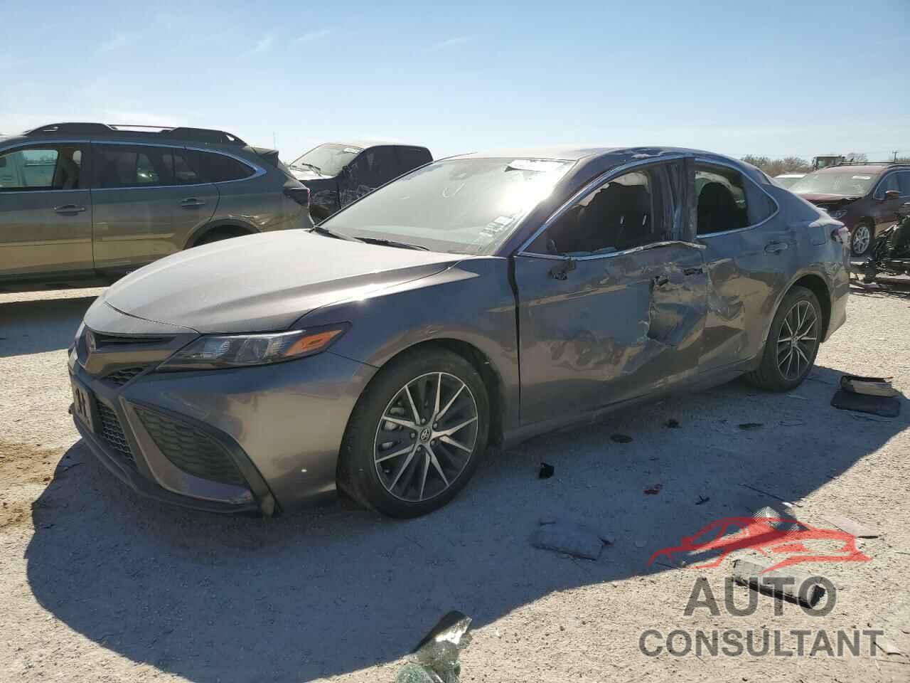 TOYOTA CAMRY 2022 - 4T1G11AK3NU703119