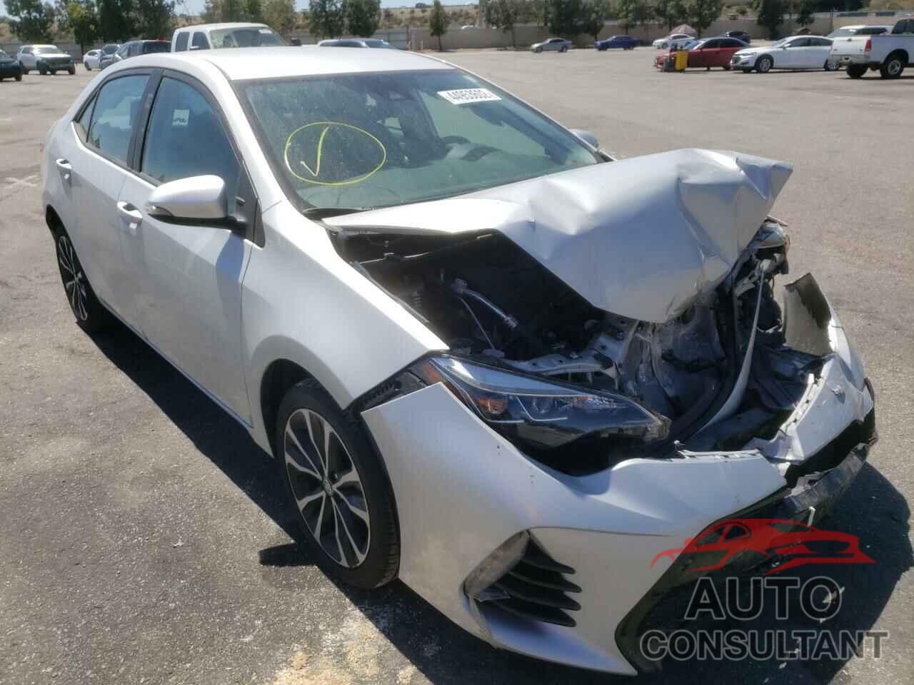 TOYOTA COROLLA 2018 - 5YFBURHEXJP808493