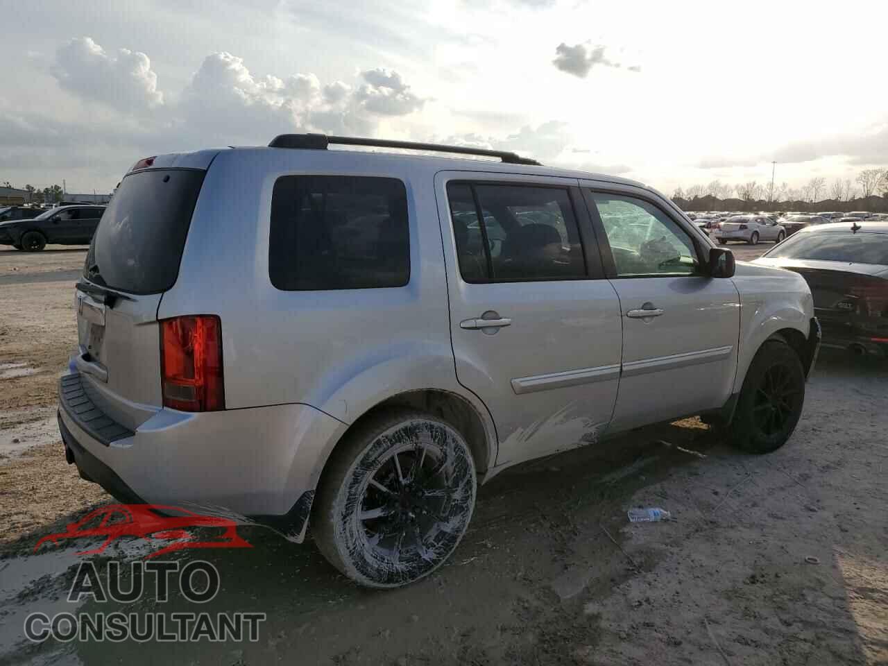 HONDA PILOT 2014 - 5FNYF3H4XEB013177
