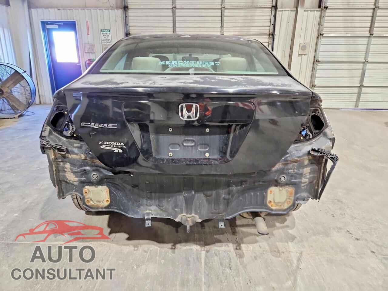 HONDA CIVIC 2012 - 2HGFB2F52CH585149