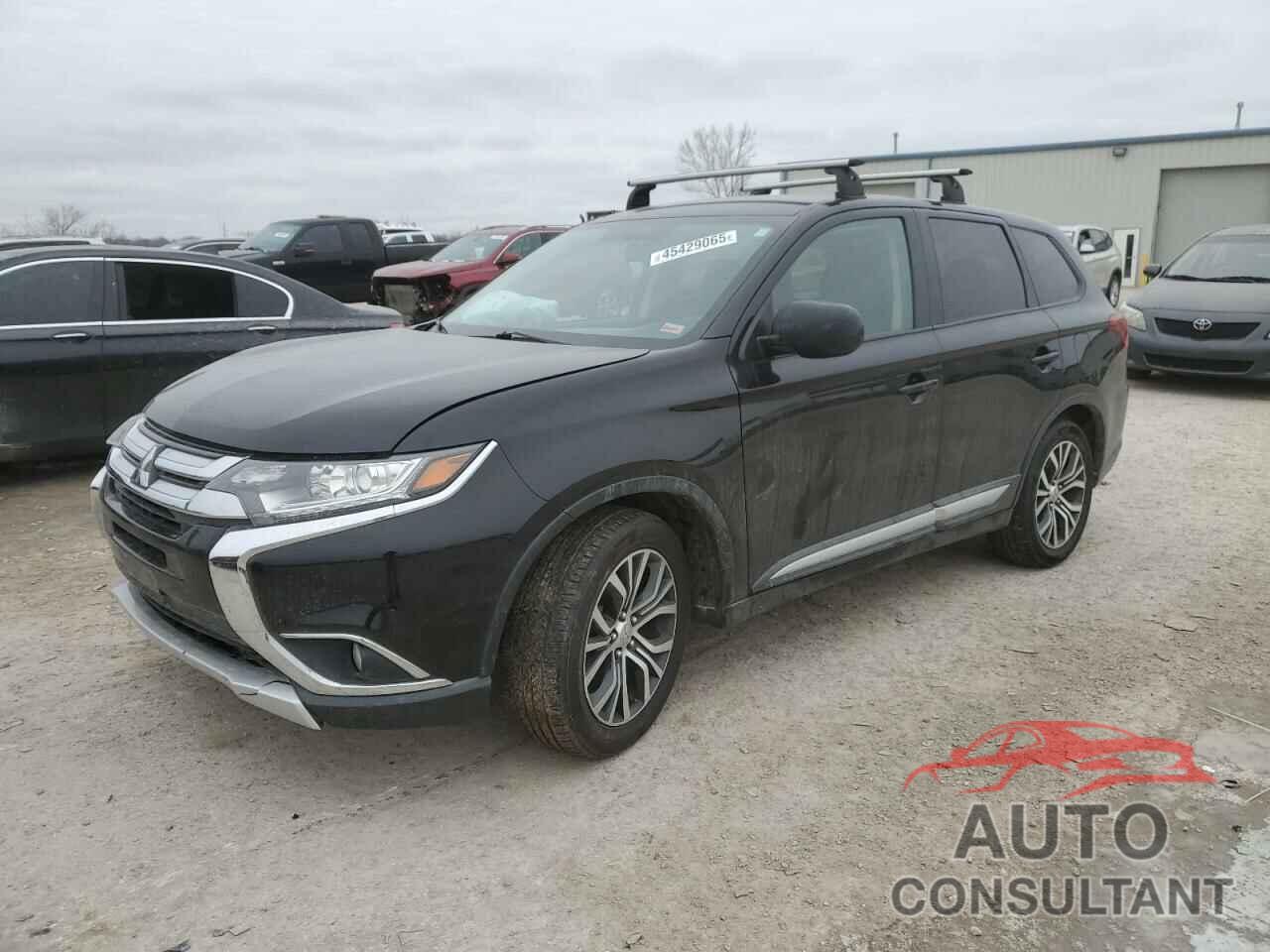 MITSUBISHI OUTLANDER 2018 - JA4AD2A35JZ012990