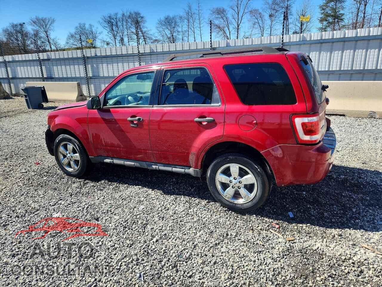 FORD ESCAPE 2010 - 1FMCU0DG7AKA44250