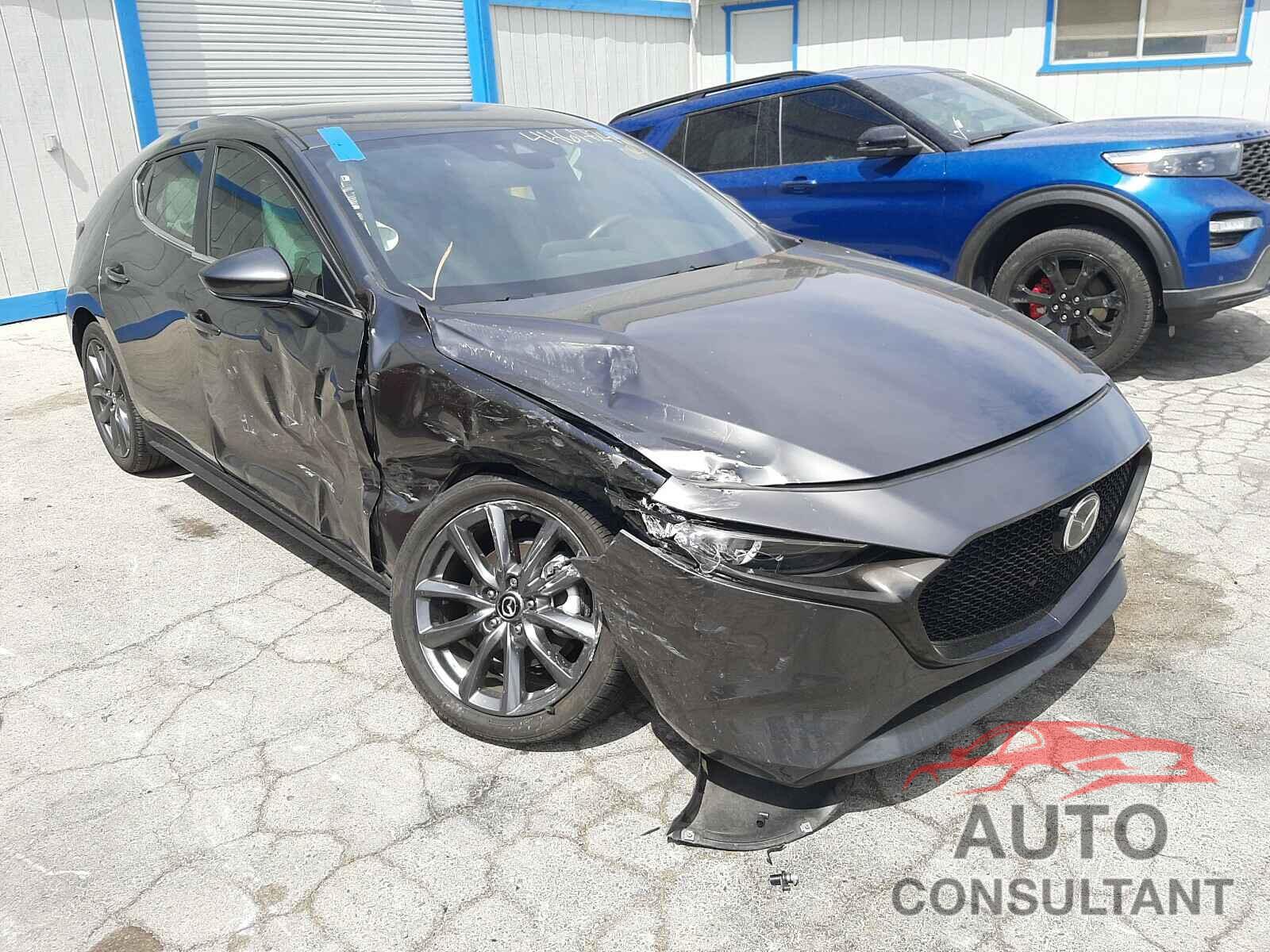 MAZDA 3 2019 - JM1BPBJM7K1124216