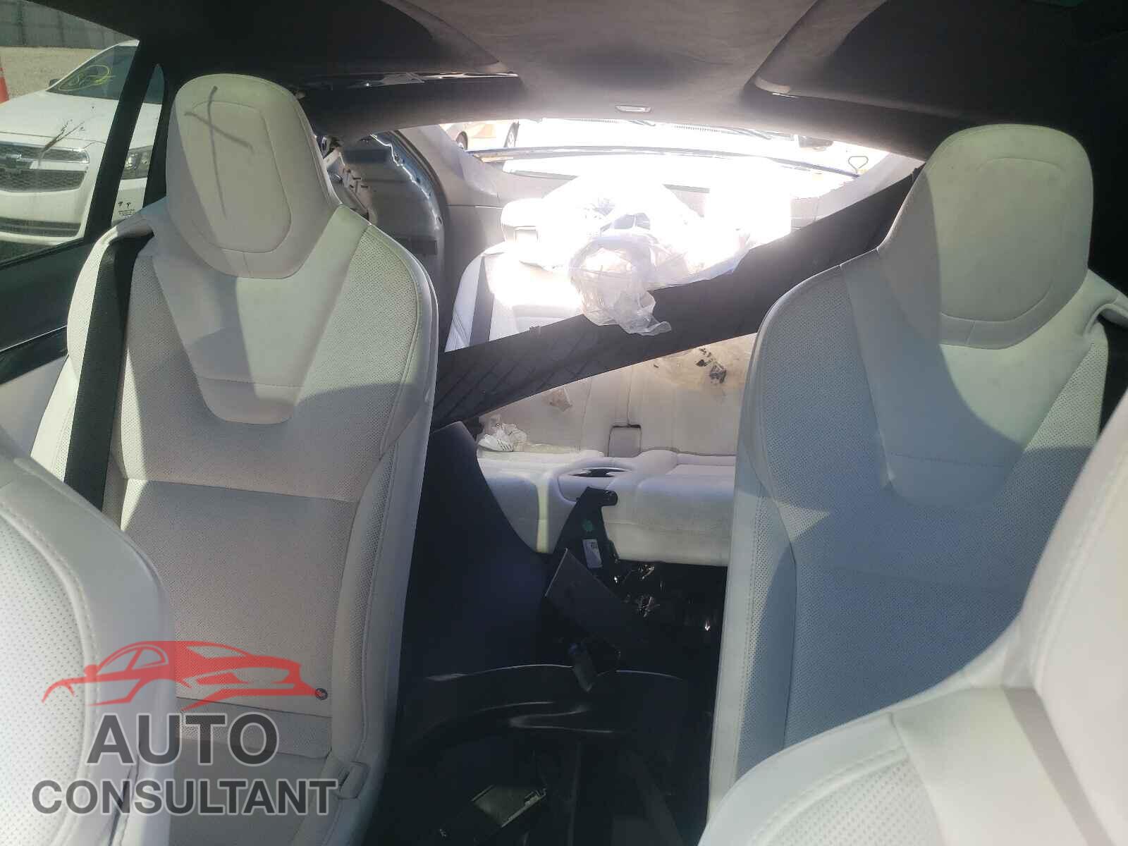 TESLA MODEL X 2016 - 5YJXCBE46GF018768