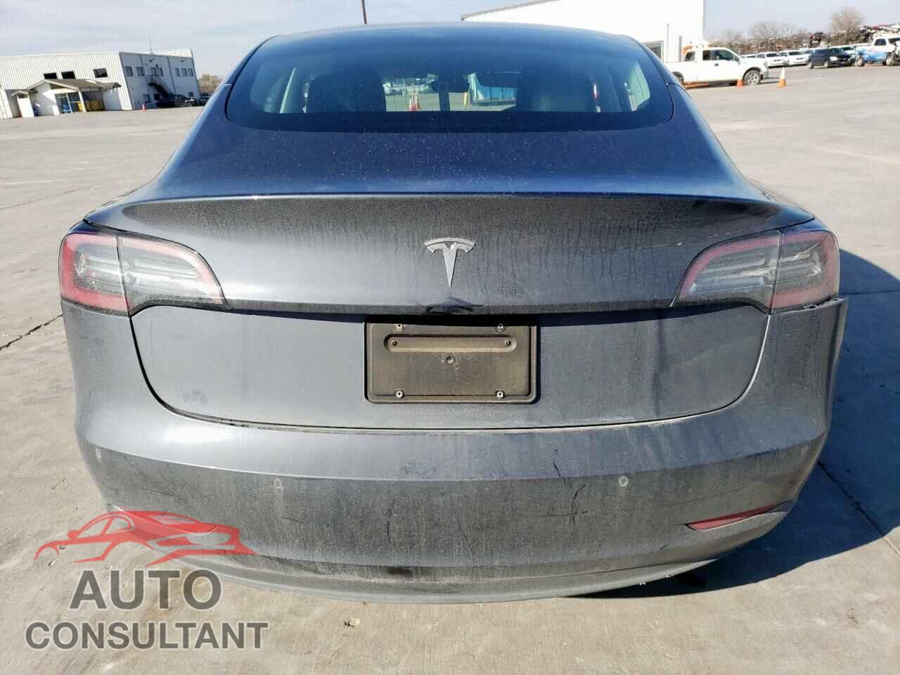 TESLA MODEL 3 2020 - 5YJ3E1EA0LF658090