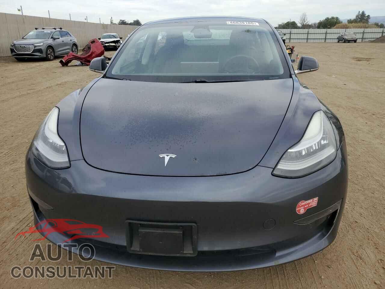 TESLA MODEL 3 2018 - 5YJ3E1EA5JF017675