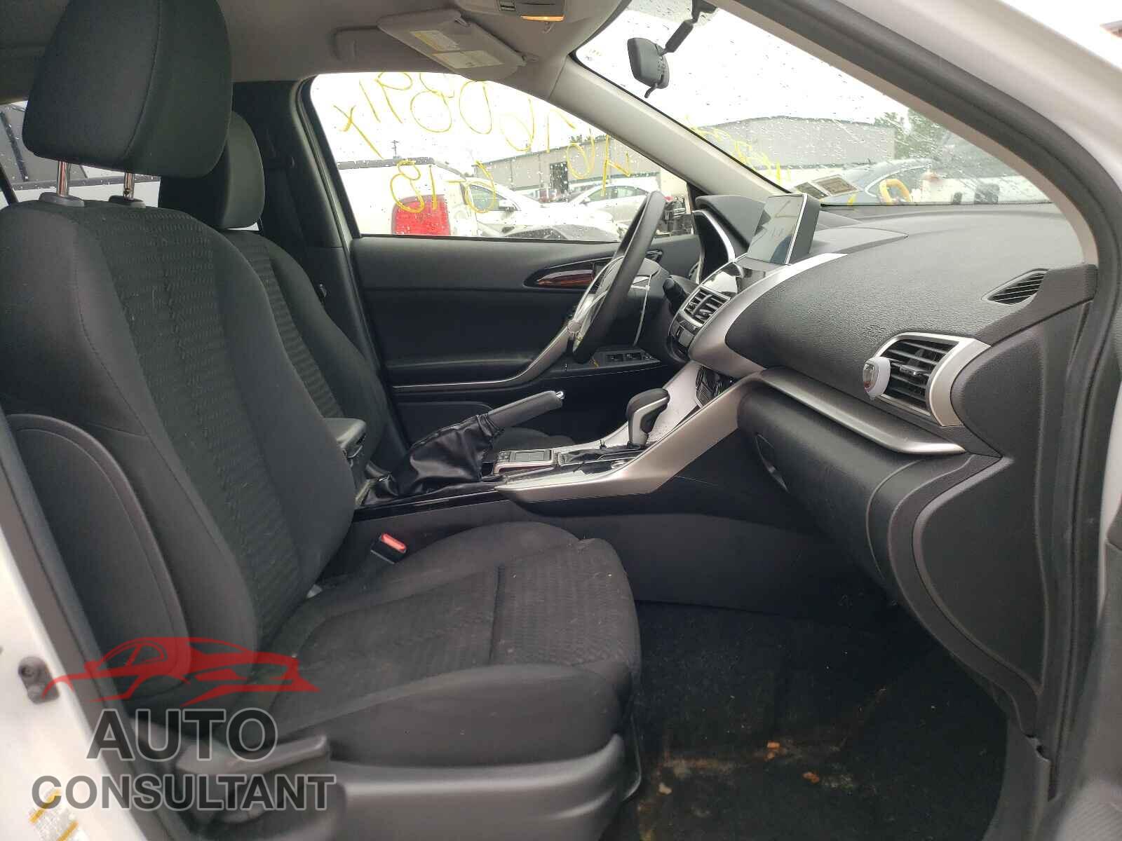 MITSUBISHI ECLIPSE 2018 - JA4AT4AA3JZ063322