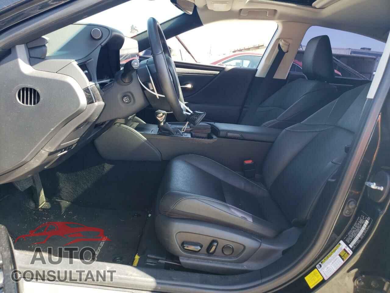 LEXUS ES300 2022 - 58ADA1C19NU017571