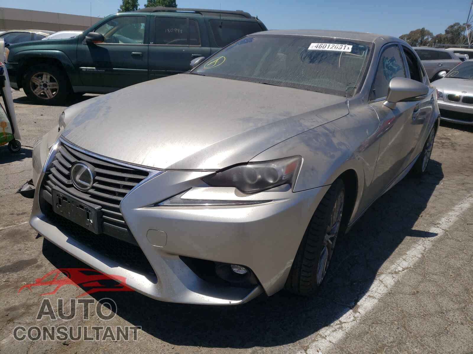 LEXUS IS 2016 - JTHBA1D28G5005904
