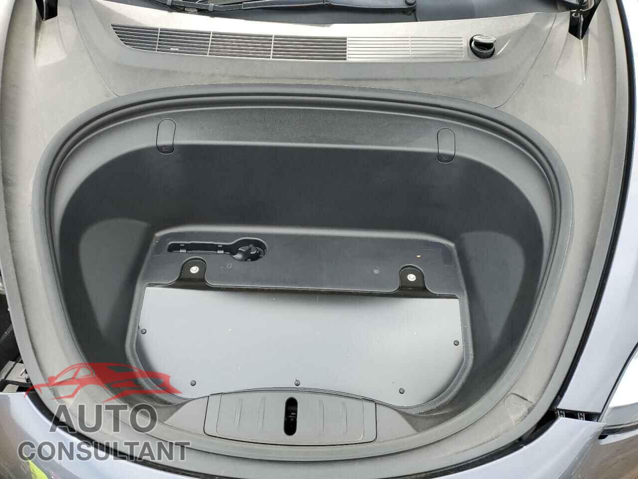 TESLA MODEL 3 2018 - 5YJ3E1EA5JF163512