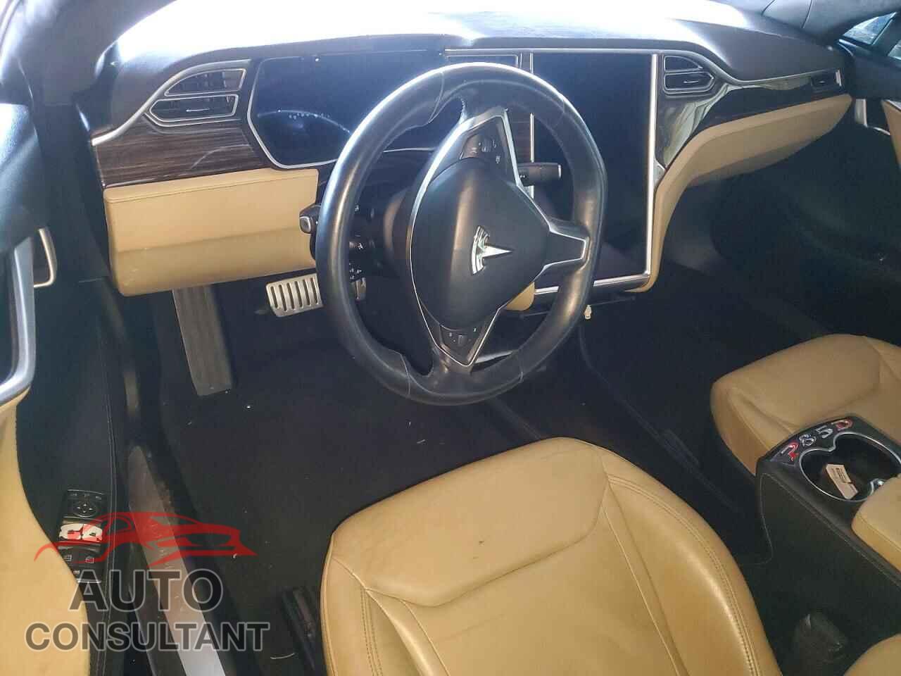 TESLA MODEL S 2015 - 5YJSA4H49FF084026