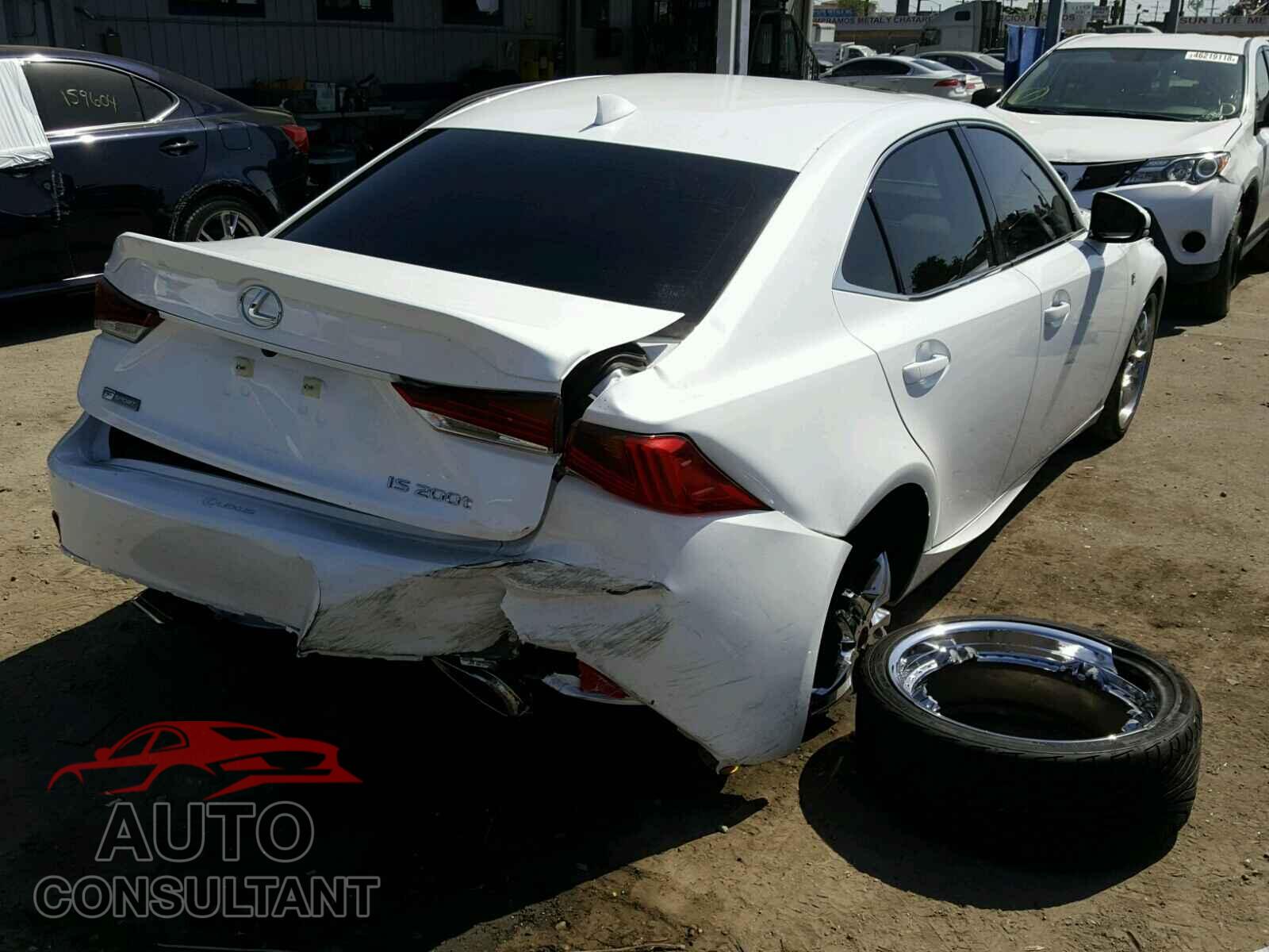 LEXUS IS 2017 - JTHBA1D28H5056921