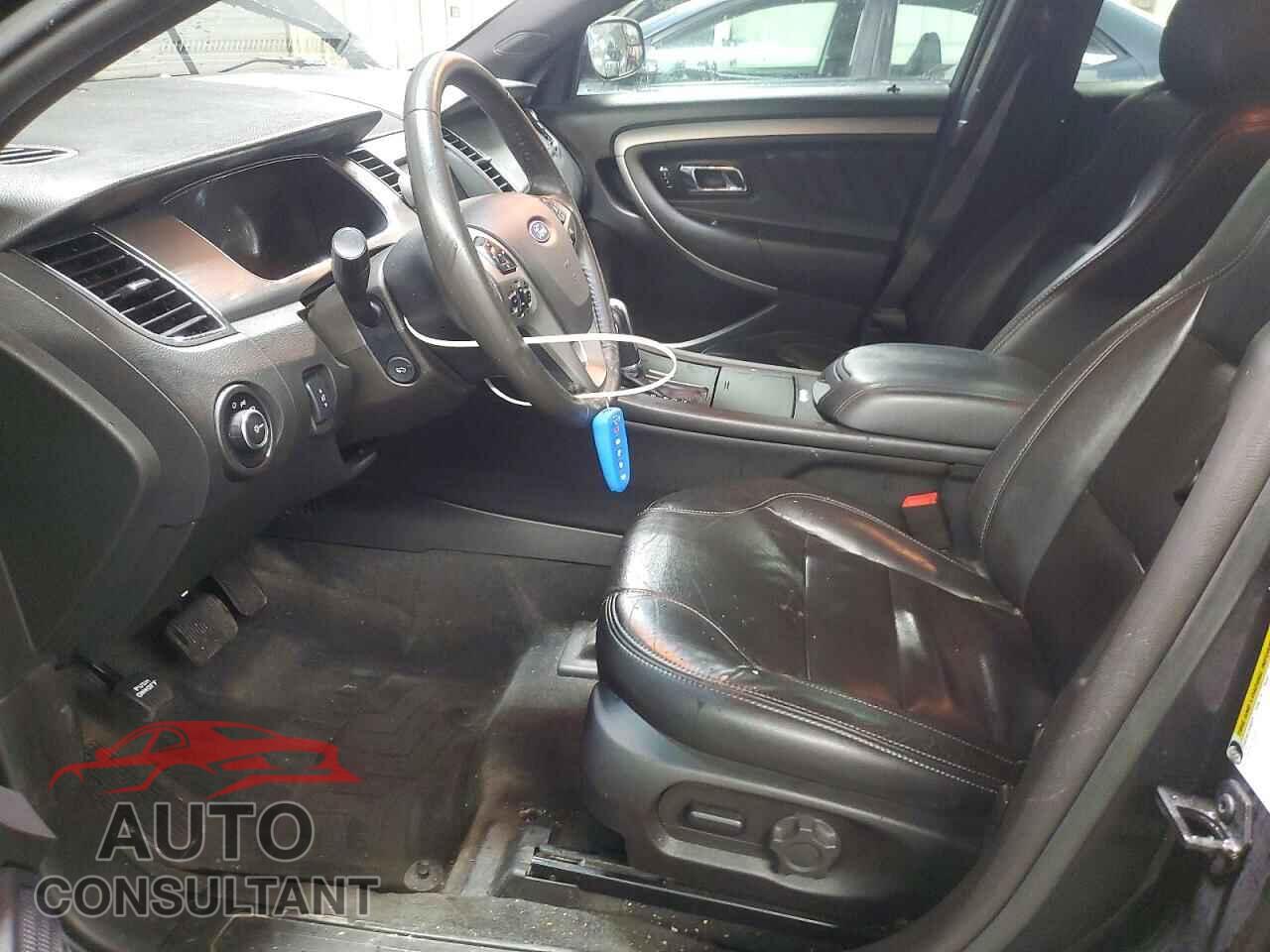FORD TAURUS 2017 - 1FAHP2E84HG139940