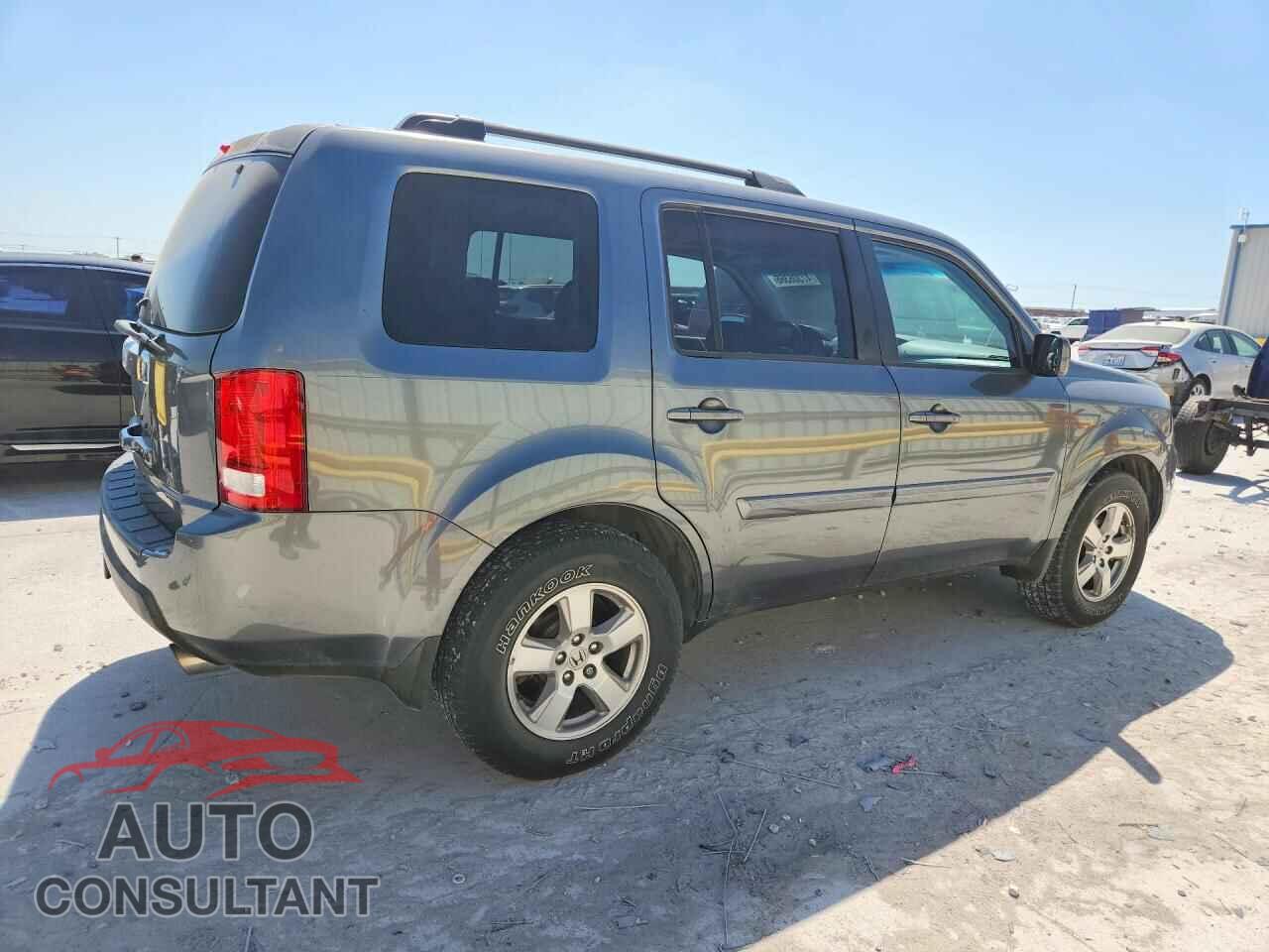 HONDA PILOT 2011 - 5FNYF3H55BB014371
