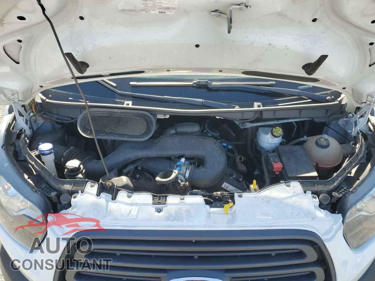 FORD TRANSIT 2017 - 1FTYR2CM3HKA21895