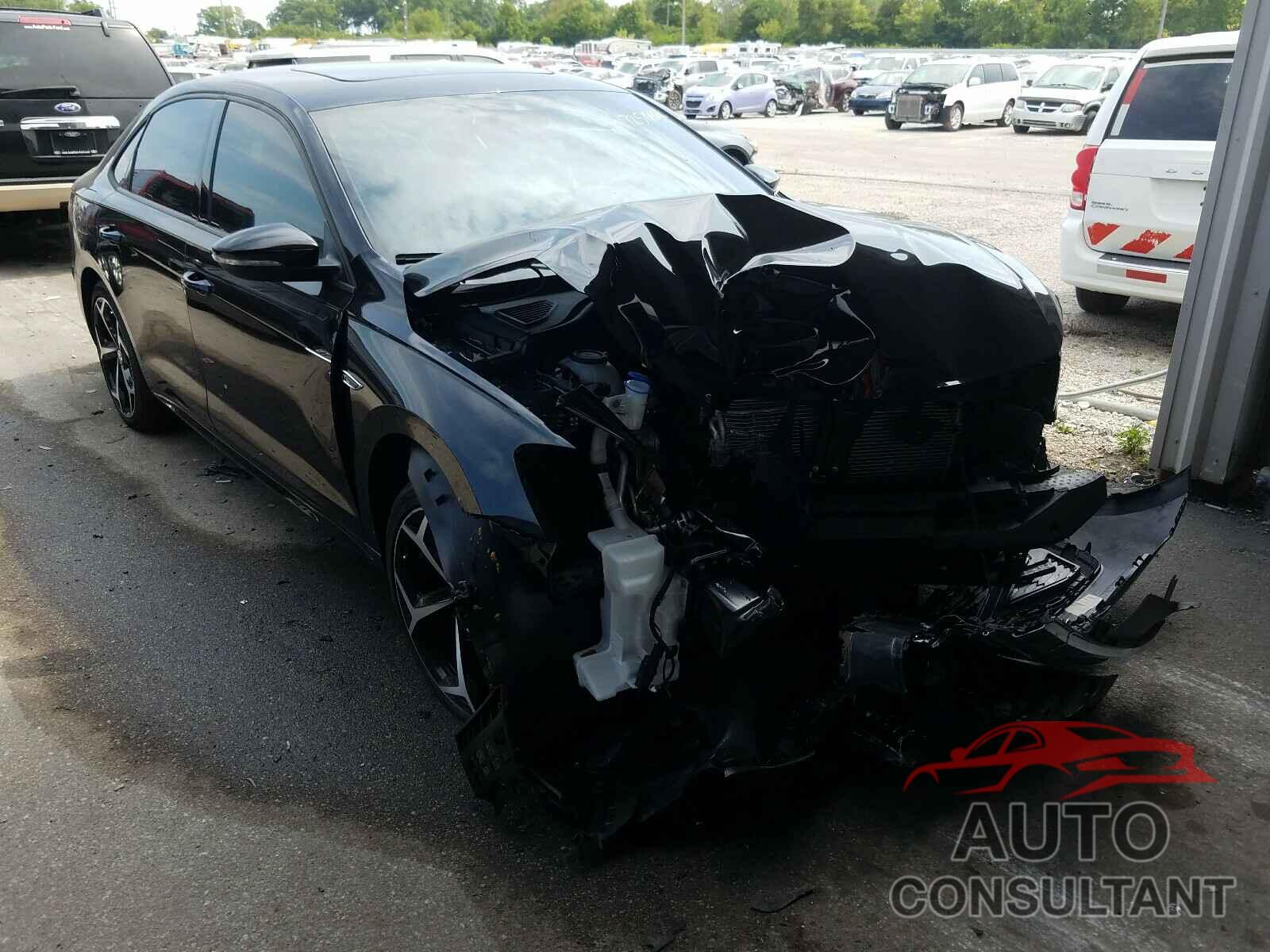 VOLKSWAGEN PASSAT 2020 - 1VWMA7A35LC008868