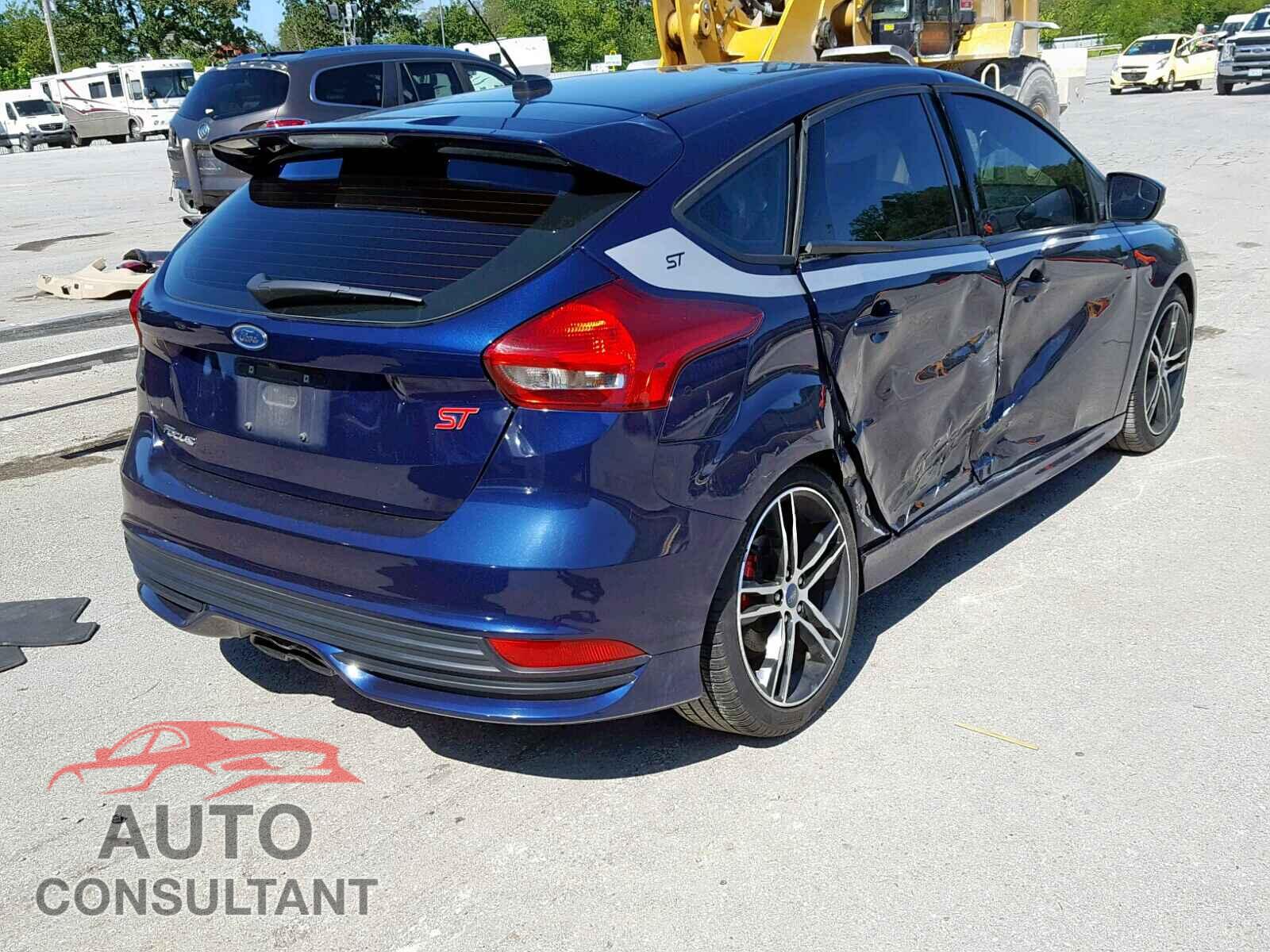 FORD FOCUS 2017 - 1FADP3L99HL328901