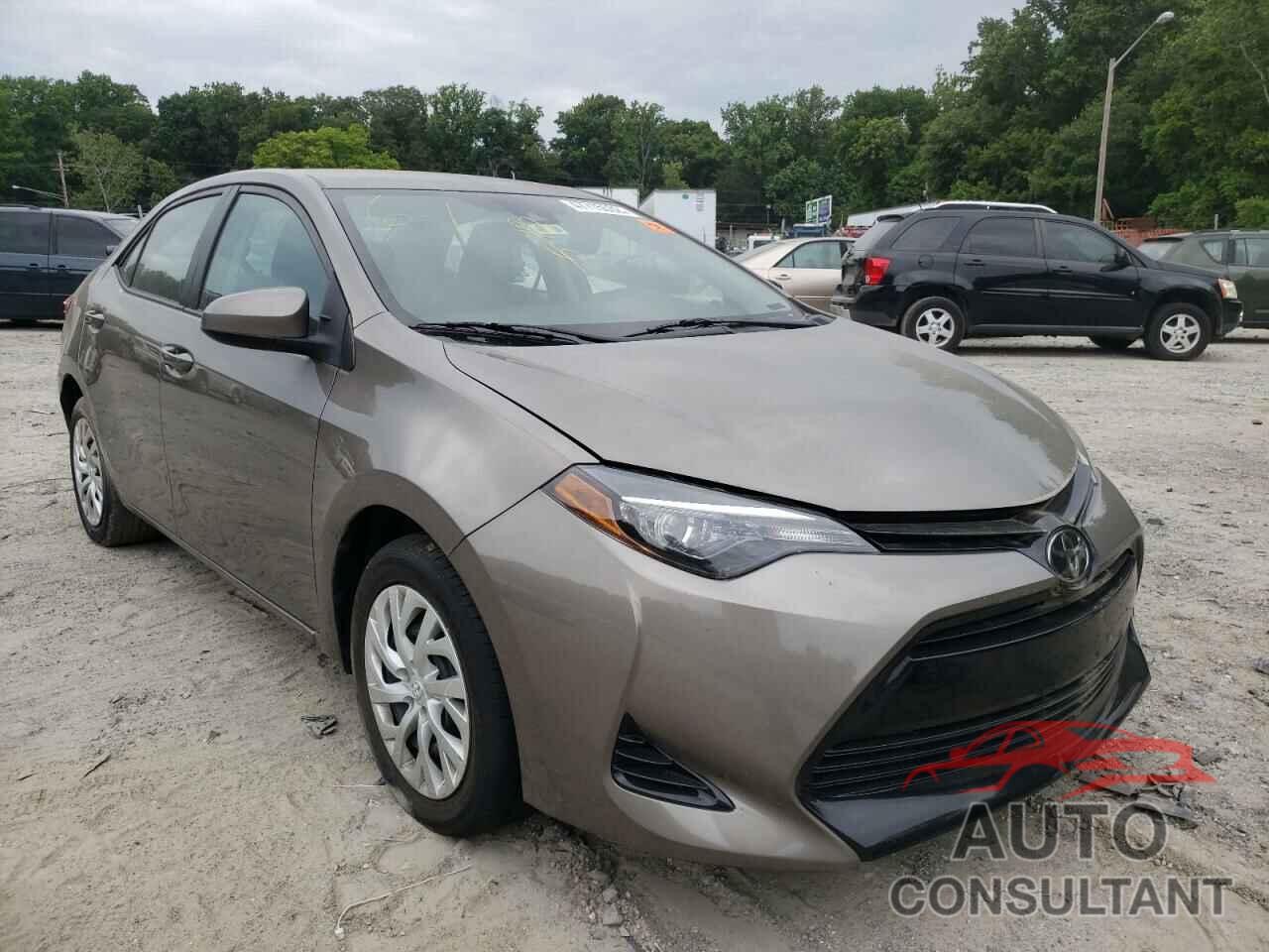 TOYOTA COROLLA 2018 - 5YFBURHE6JP826974