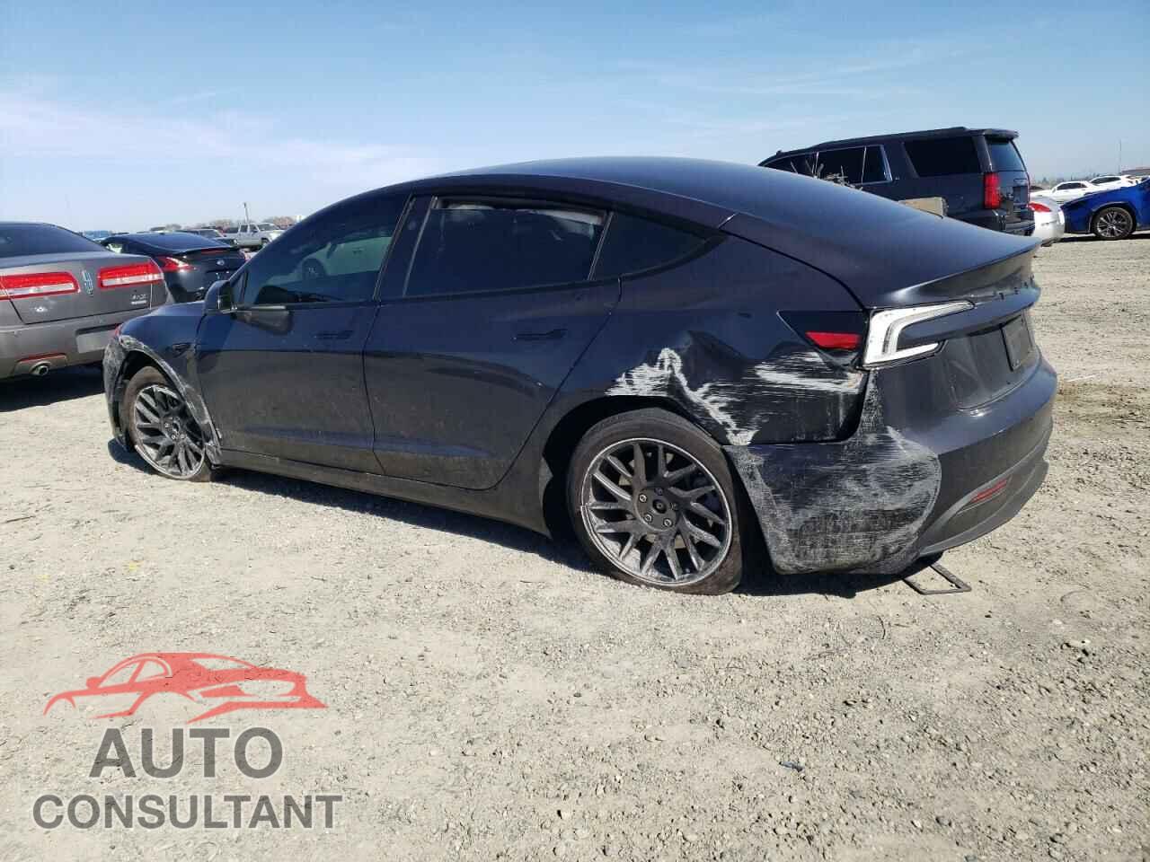 TESLA MODEL 3 2025 - 5YJ3E1EA9SF903399