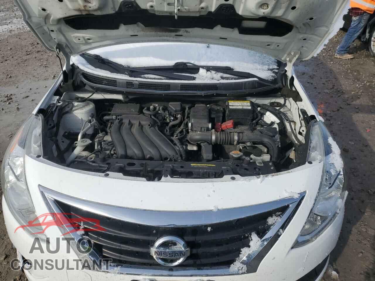 NISSAN VERSA 2017 - 3N1CN7AP3HL832677