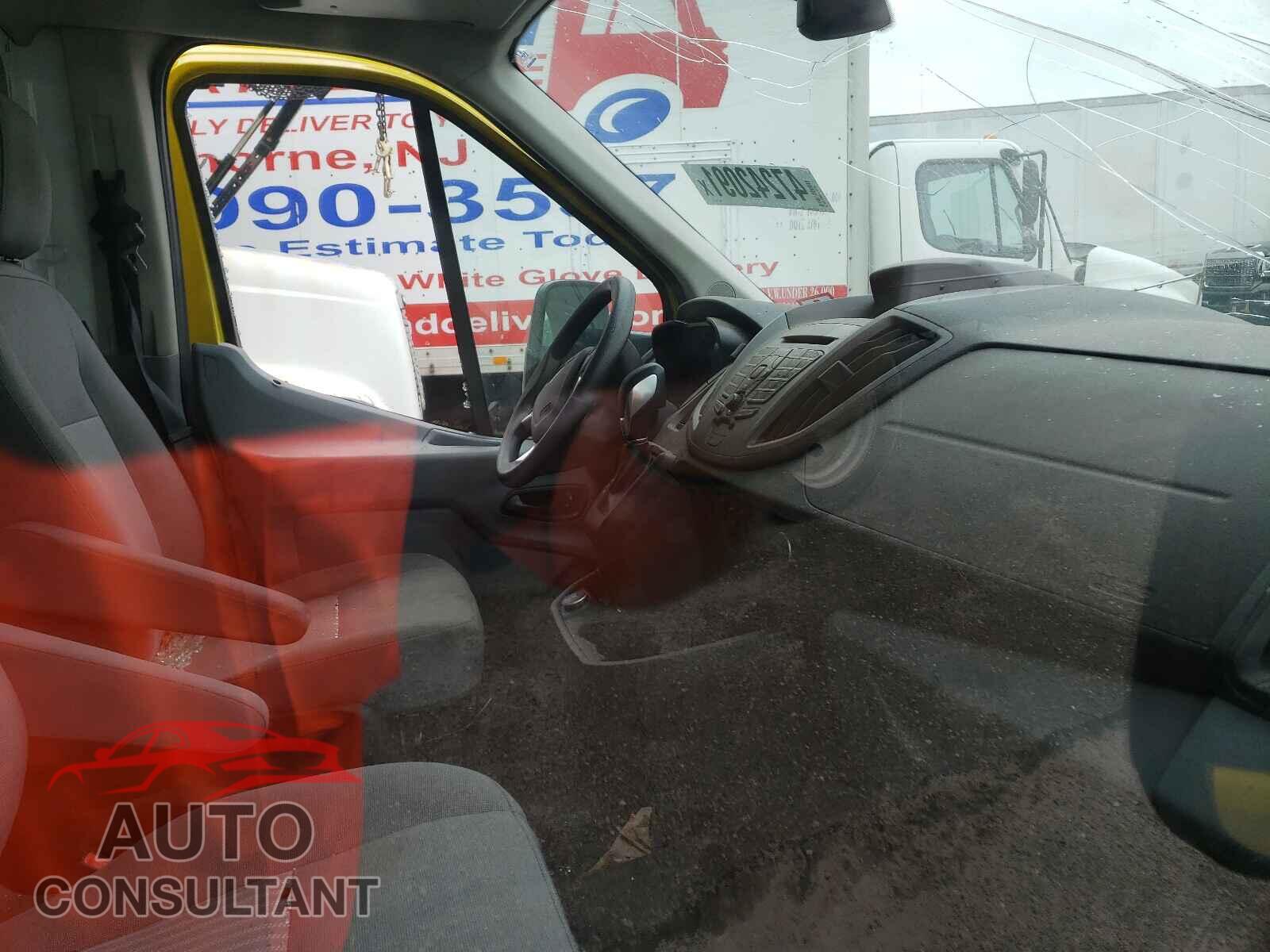 FORD TRANSIT CO 2018 - 1FDBF6PM4JKA86577