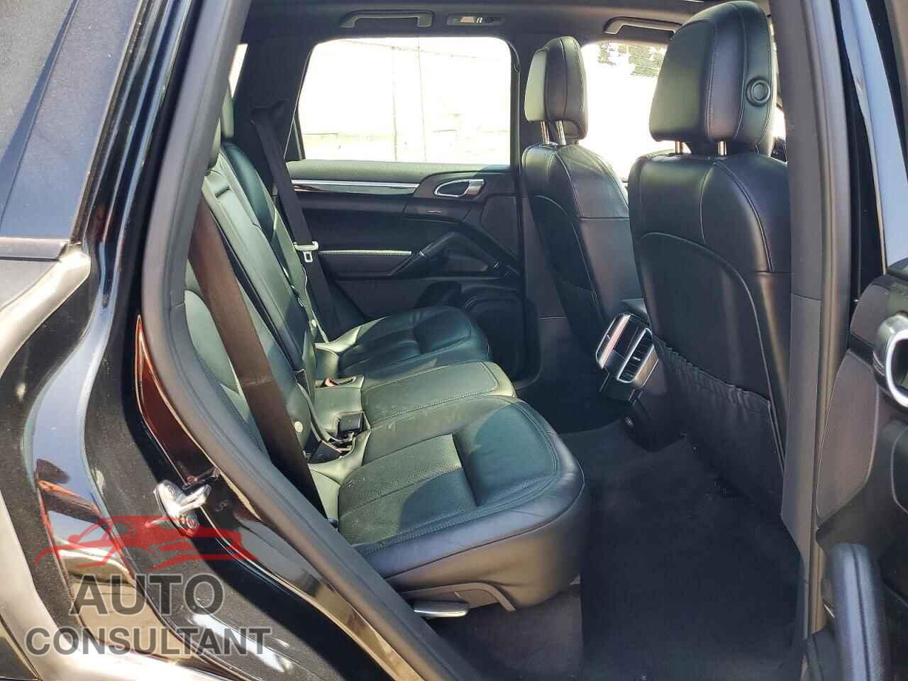 PORSCHE CAYENNE 2015 - WP1AF2A2XFLA41935