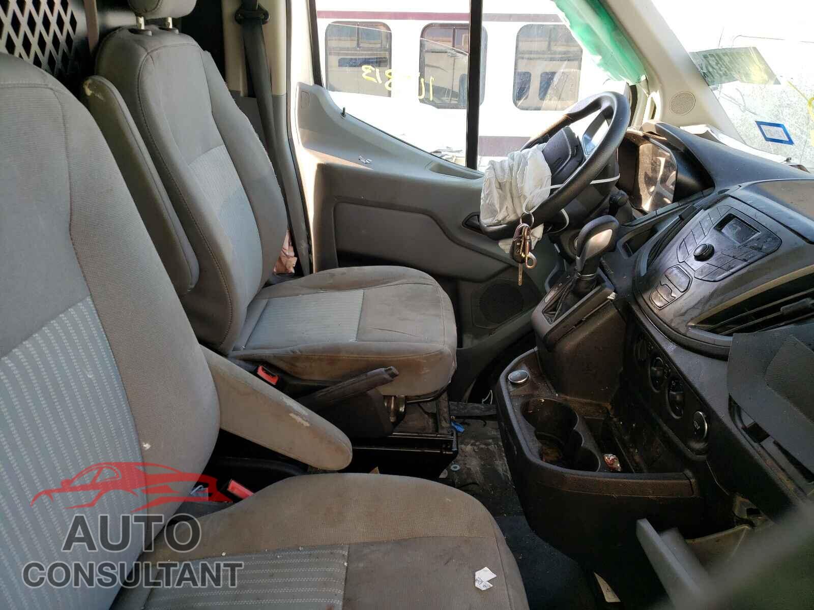 FORD TRANSIT CO 2017 - 1FTYE1YM2HKB31819
